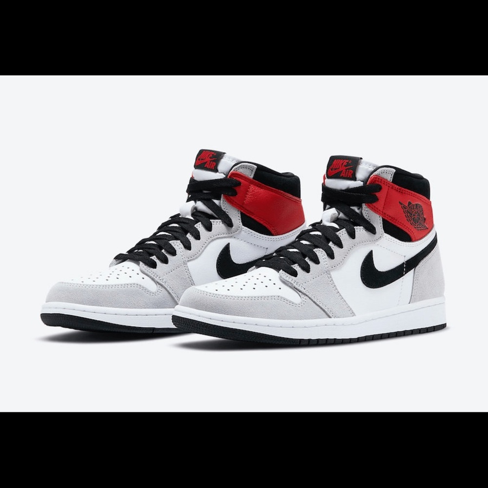 *jordan 1* BRAND NEW NEVER WORN IN BOX